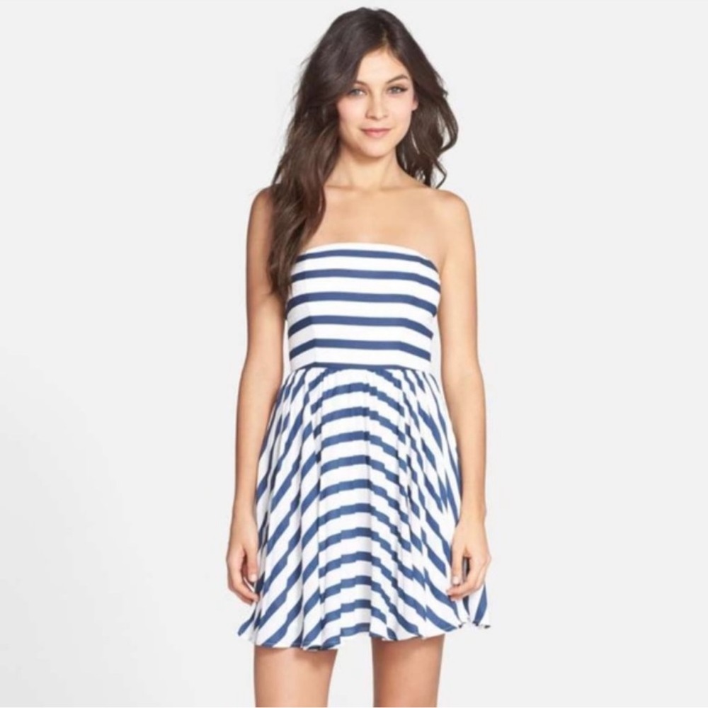 NWT bb Dakota blue & white stripped strapless pleated bottom dress